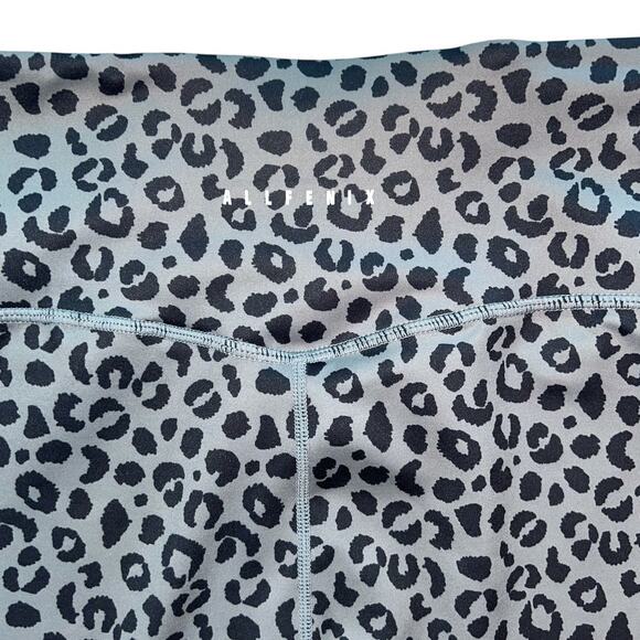 All Fenix Australia Leopard High Rise 7/8 Leggings Gray Black Size Medium NEW - Picture 2 of 7